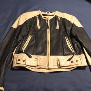 Harley Davidson ladies leather jacket sz s